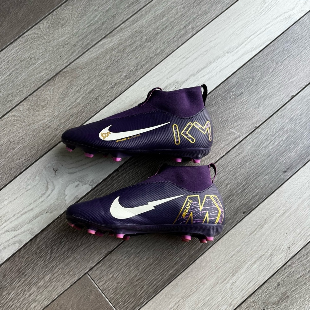 Nike Soccer Cleats | Size: 5Y | Regular Condition - Picture 5 of 9